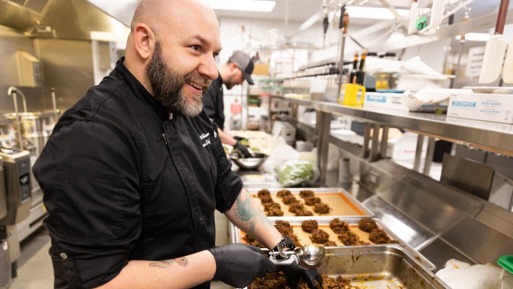 Thomas Cuisine #15 on the 2021 Food Management’s Top 50 List