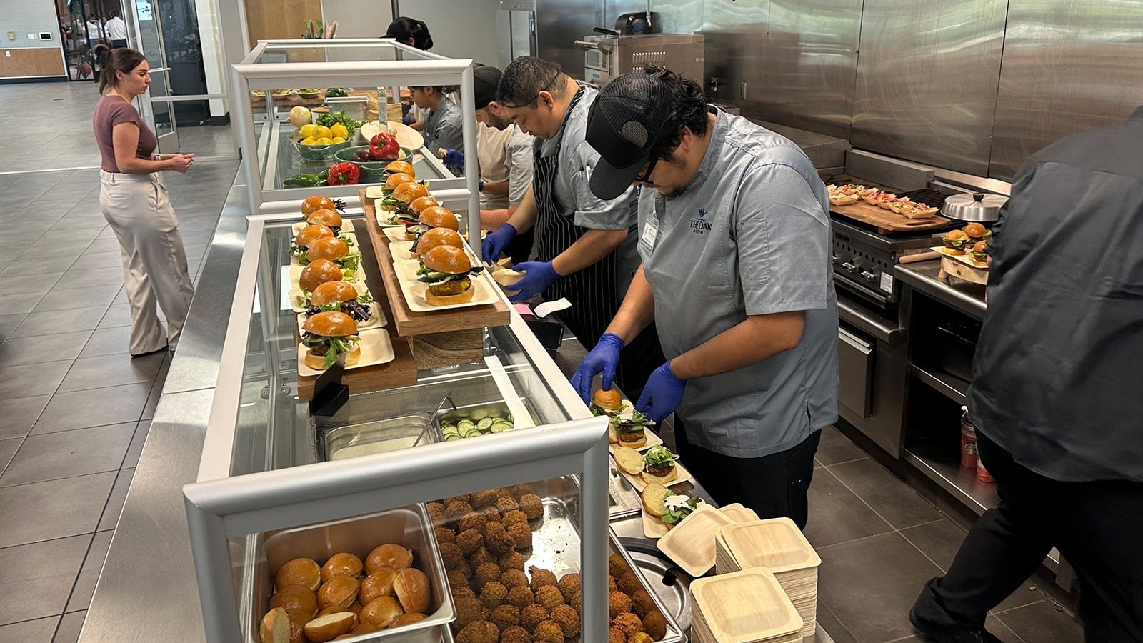 the-oak-dining-hall